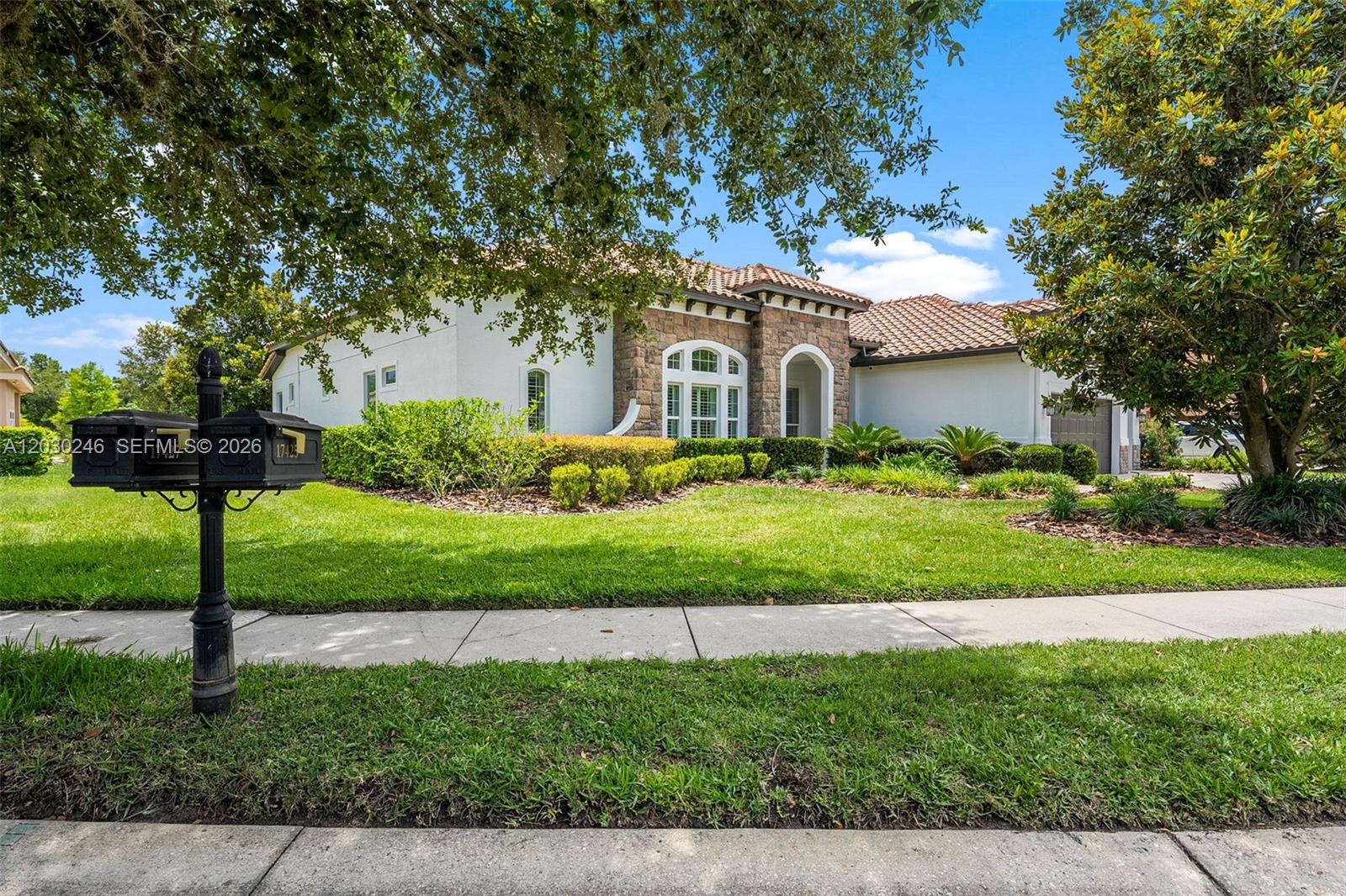 17425 Varona Place Property Photo 5