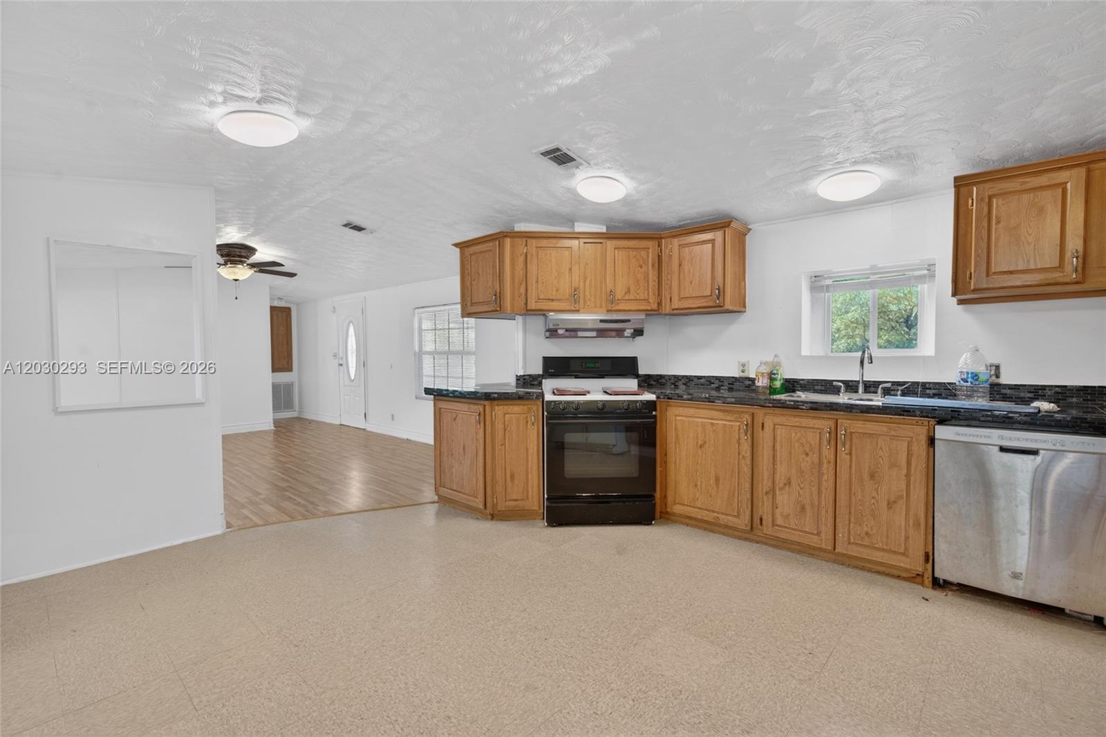 11751 Ne 116th Street Property Photo 32