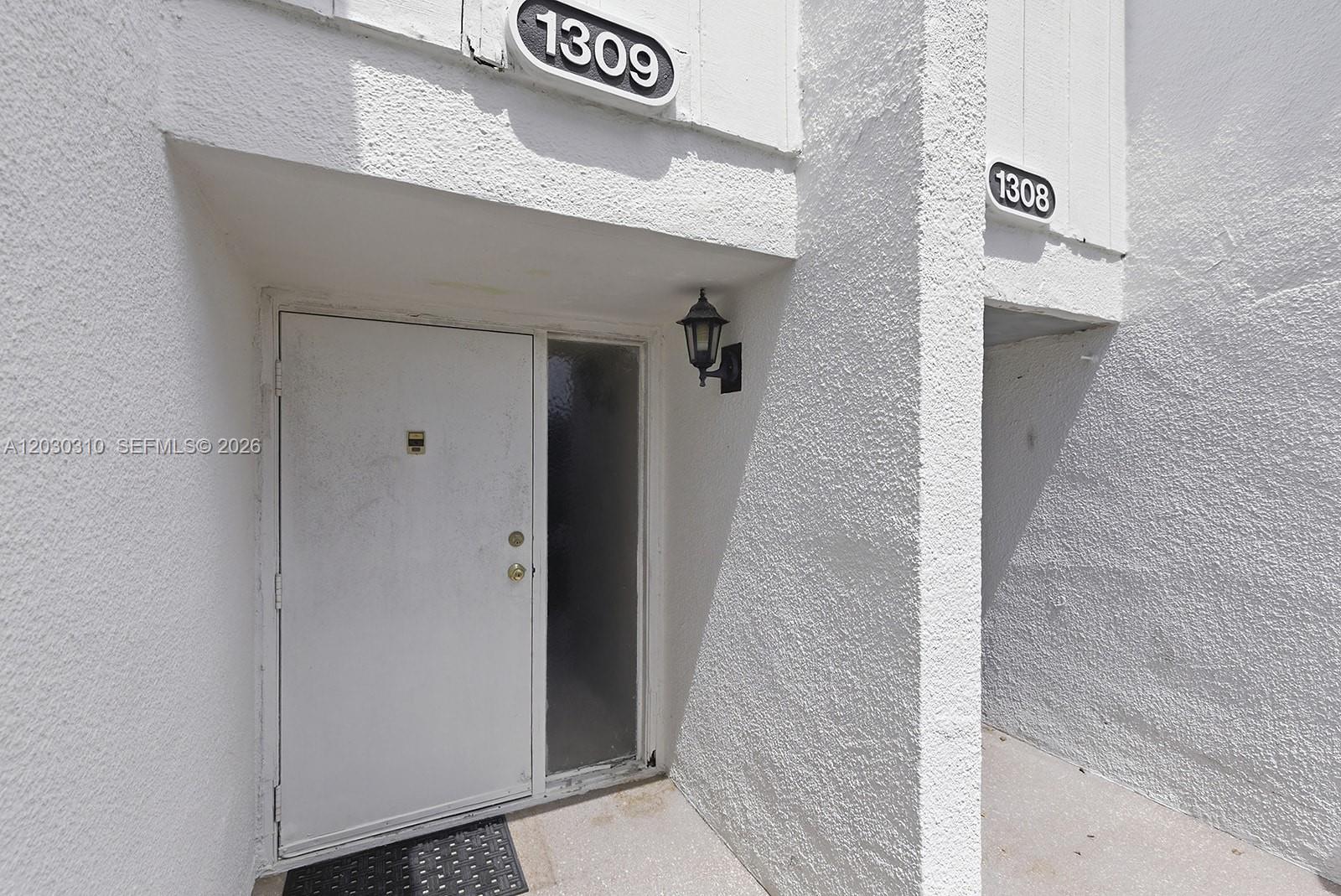 1309 Bridgewood Drive Property Photo 3