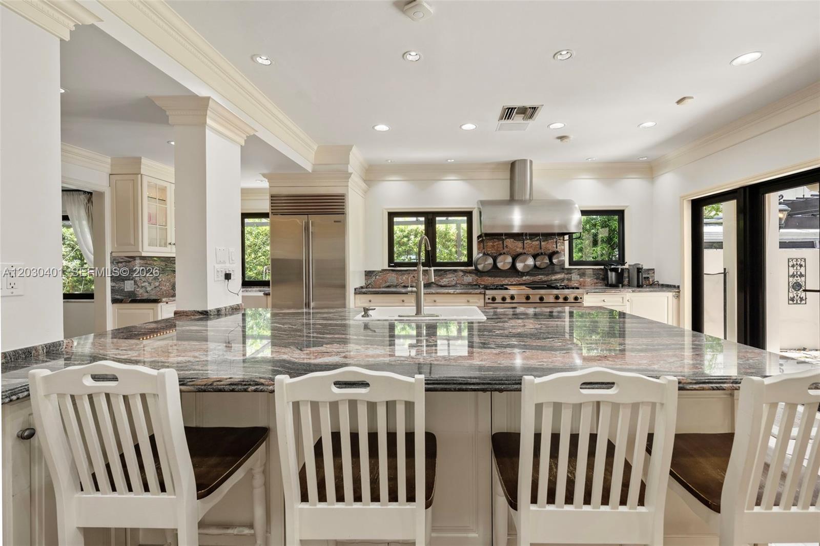 5860 Pine Tree Drive Property Photo 39
