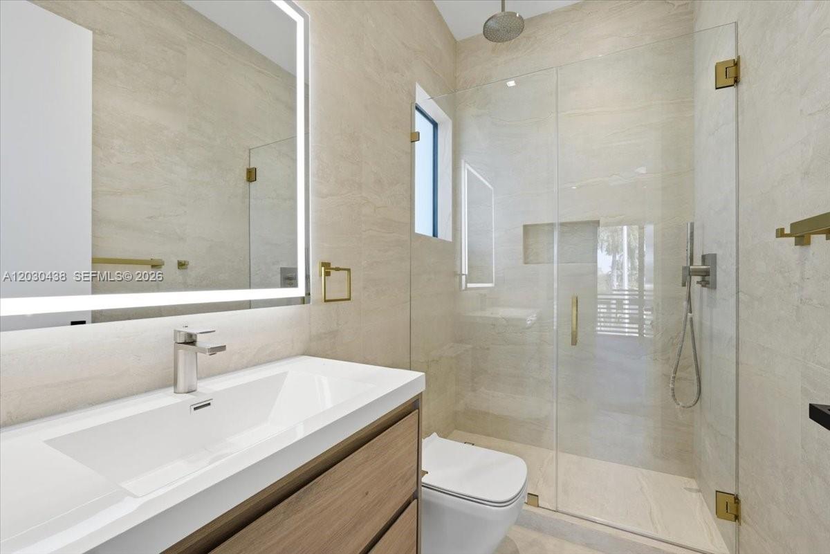 1380 Hollywood Boulevard Property Photo 21