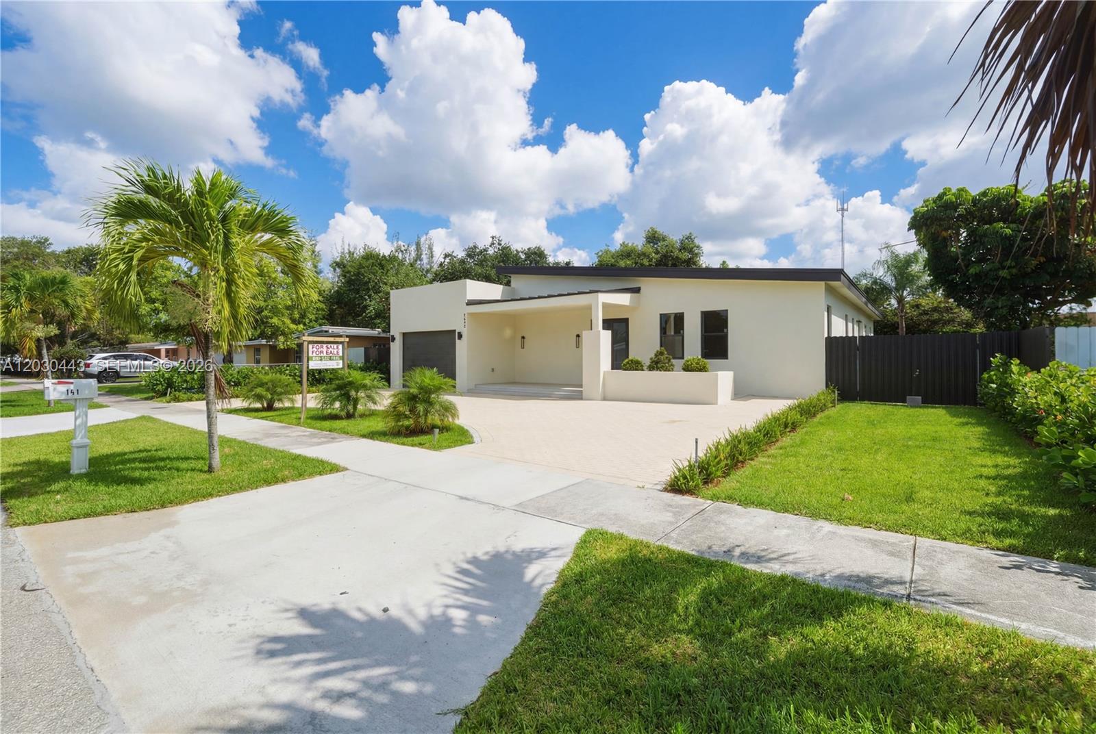 131 Miami Gardens Road Property Photo 1