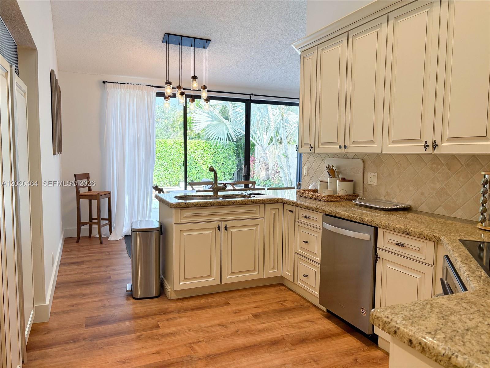 2530 Windsor Way Court N/a Property Photo 10