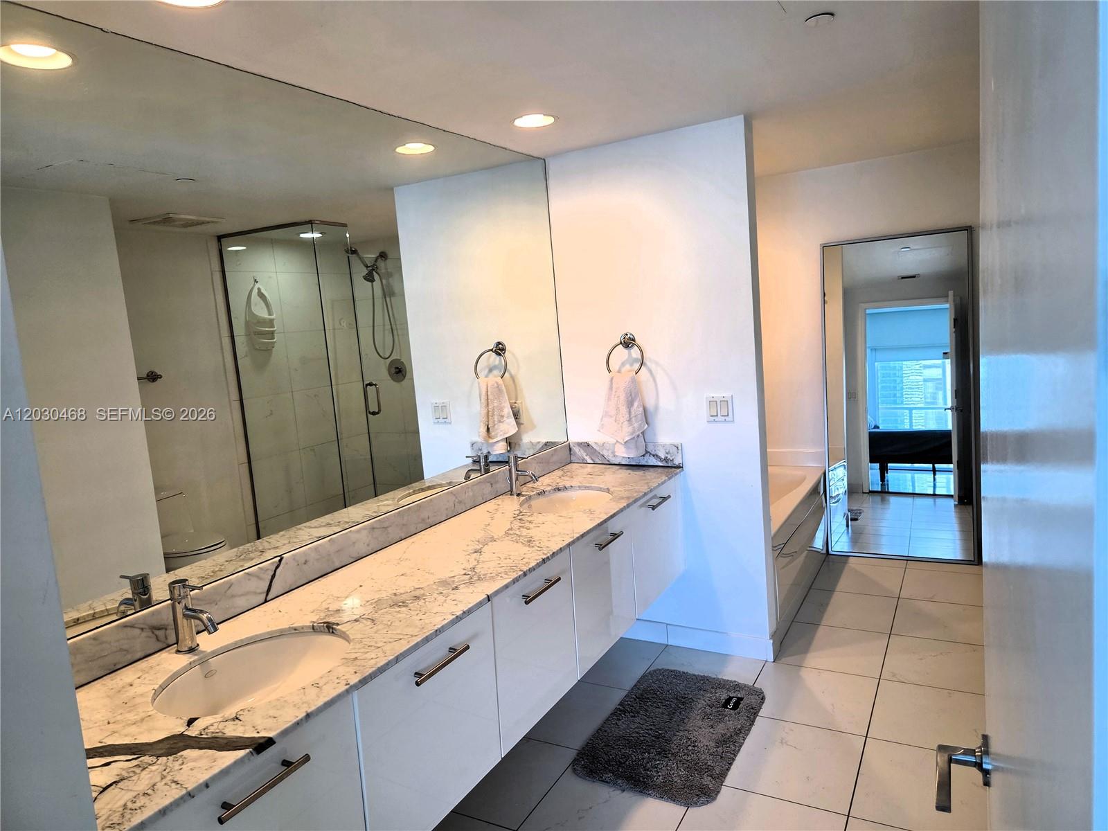 500 Brickell Avenue 3105 Property Photo 14