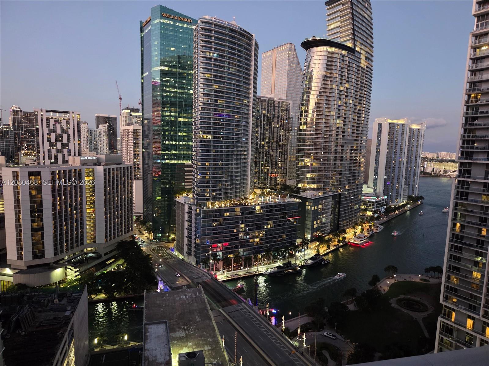 500 Brickell Avenue 3105 Property Photo 37