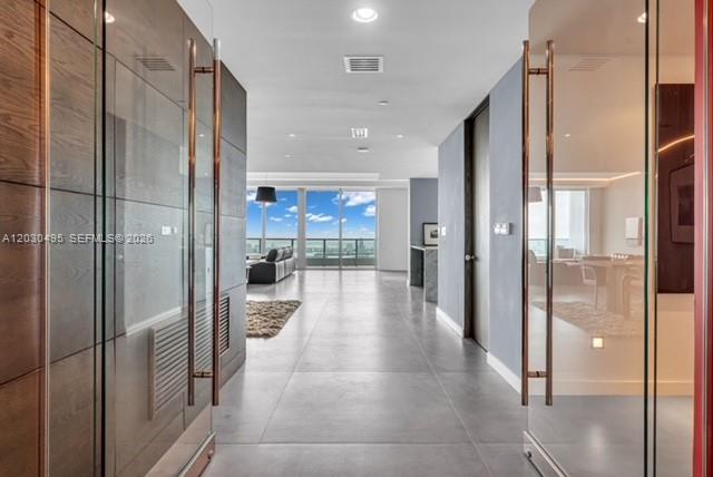 900 Biscayne Boulevard Ph6205 Property Photo 5