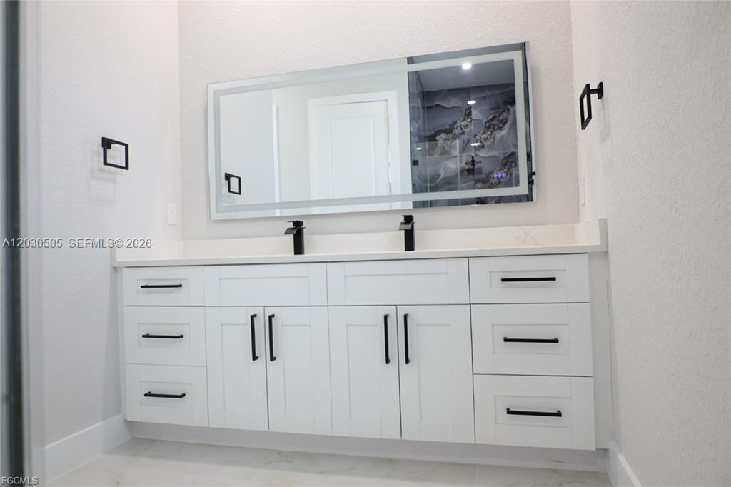 3512 9th Street W Property Photo 13