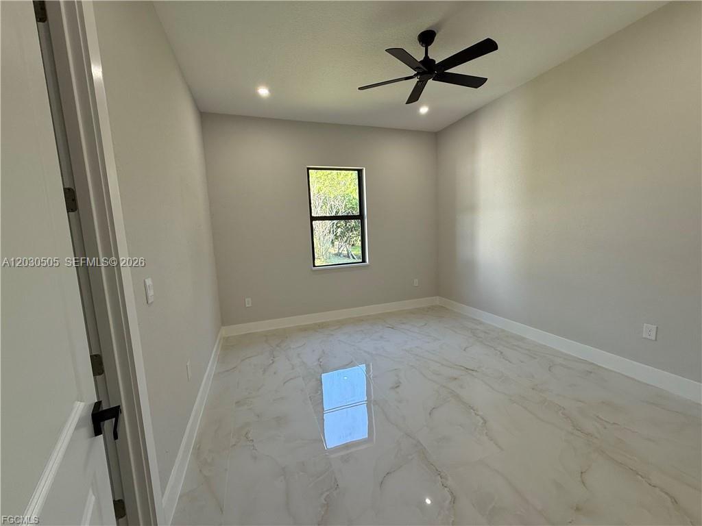 3512 9th Street W Property Photo 22