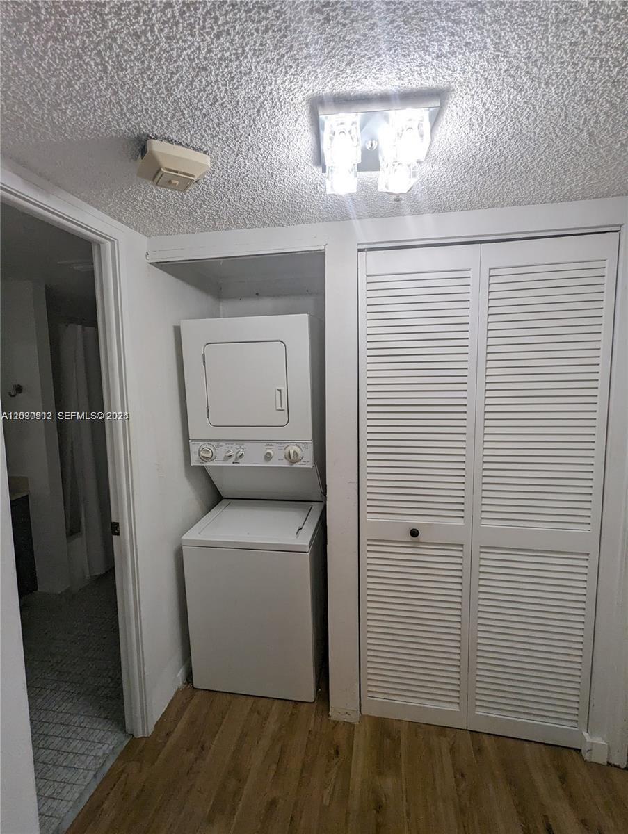 A12030512 Property Photo 5