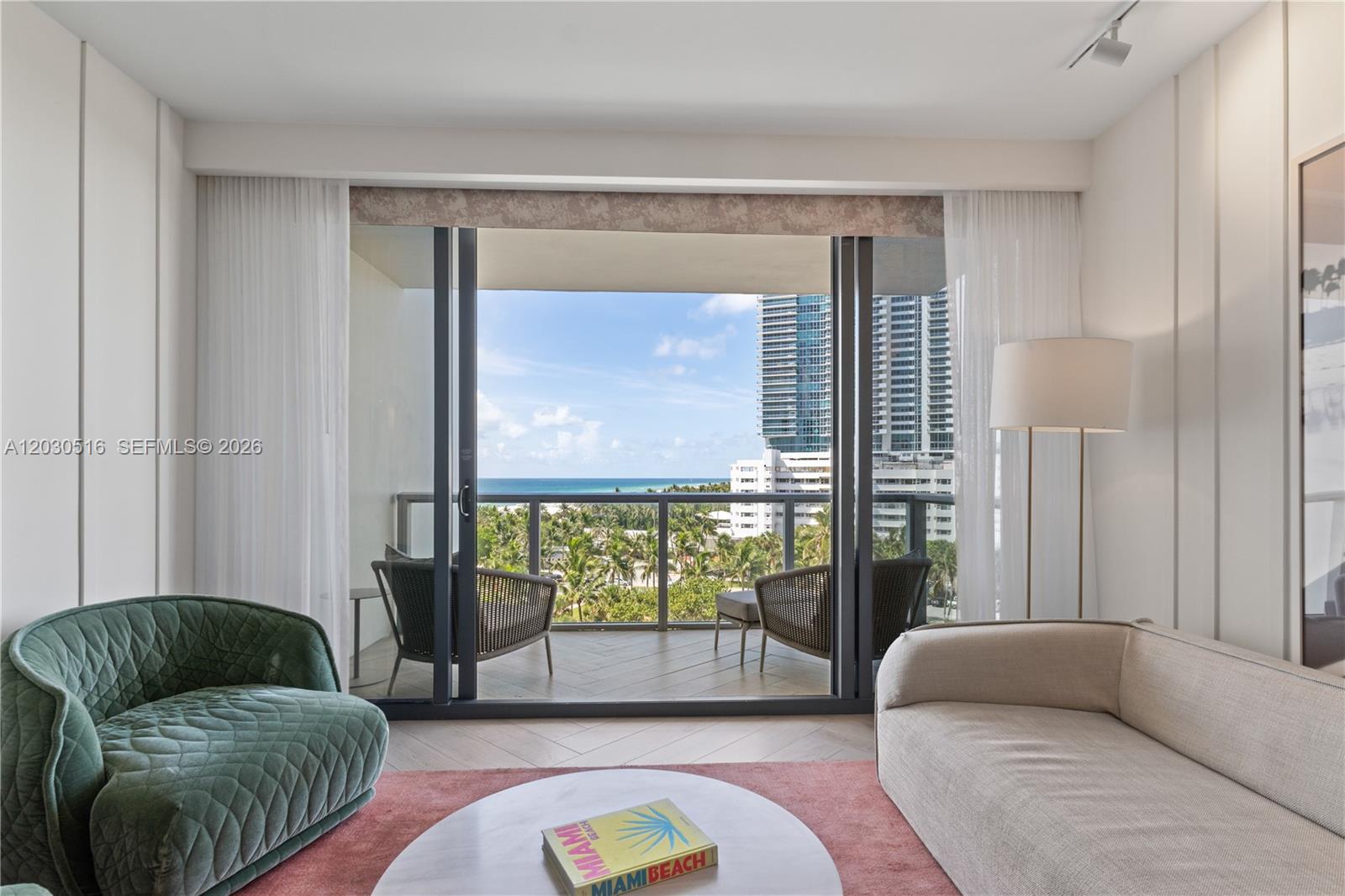 2201 Collins Avenue 707 Property Photo 4