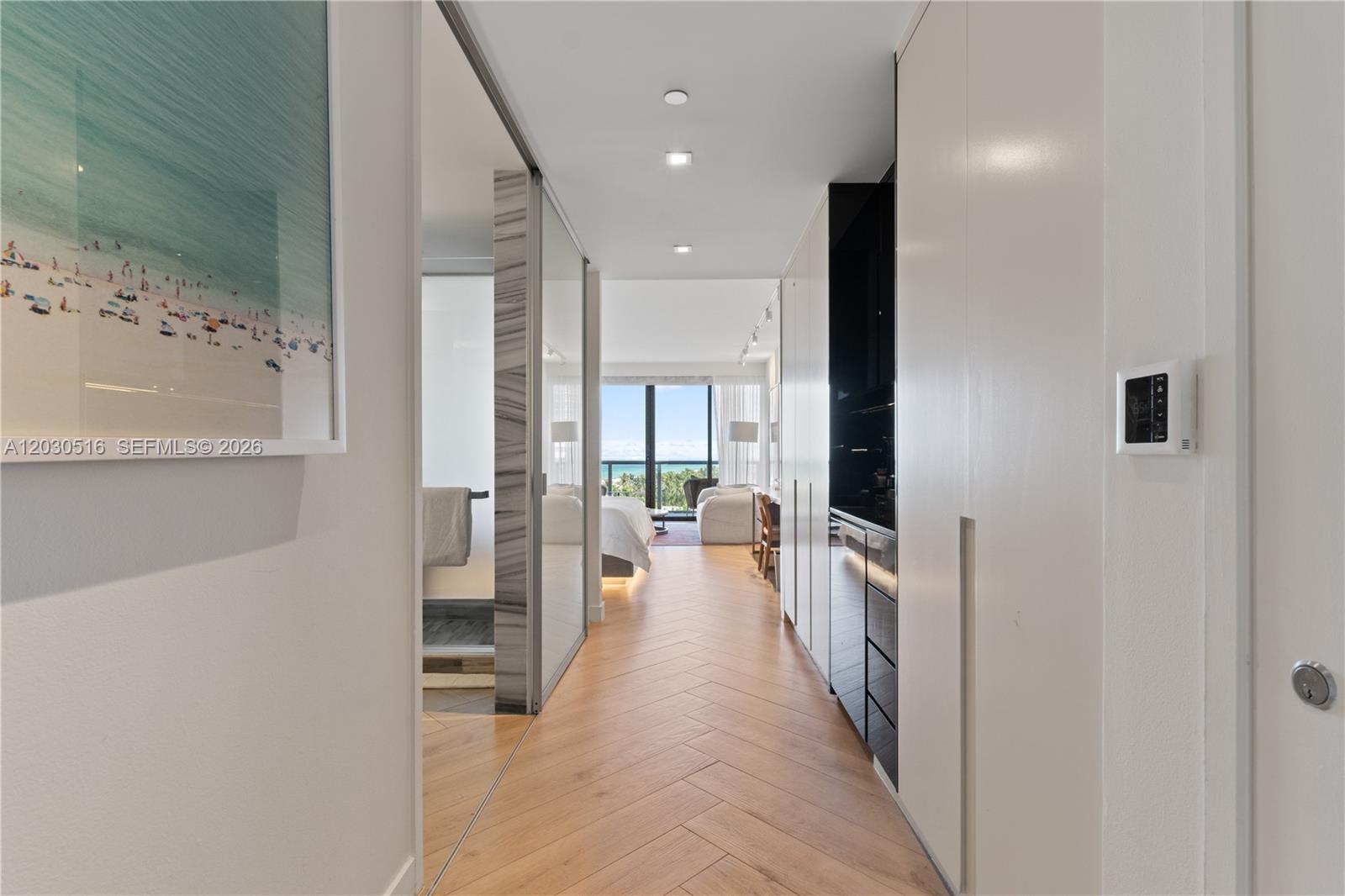 2201 Collins Avenue 707 Property Photo 10
