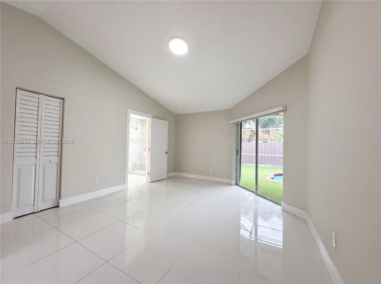 16571 Sw 145th Avenue Property Photo 4