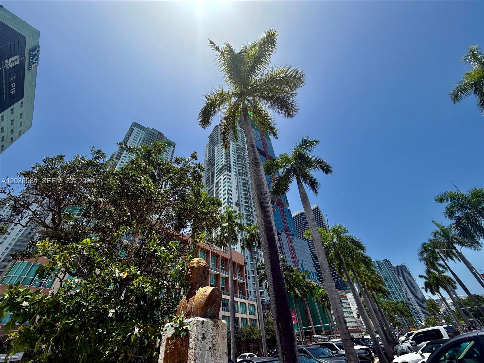 244 Biscayne Boulevard 2105 Property Photo 2