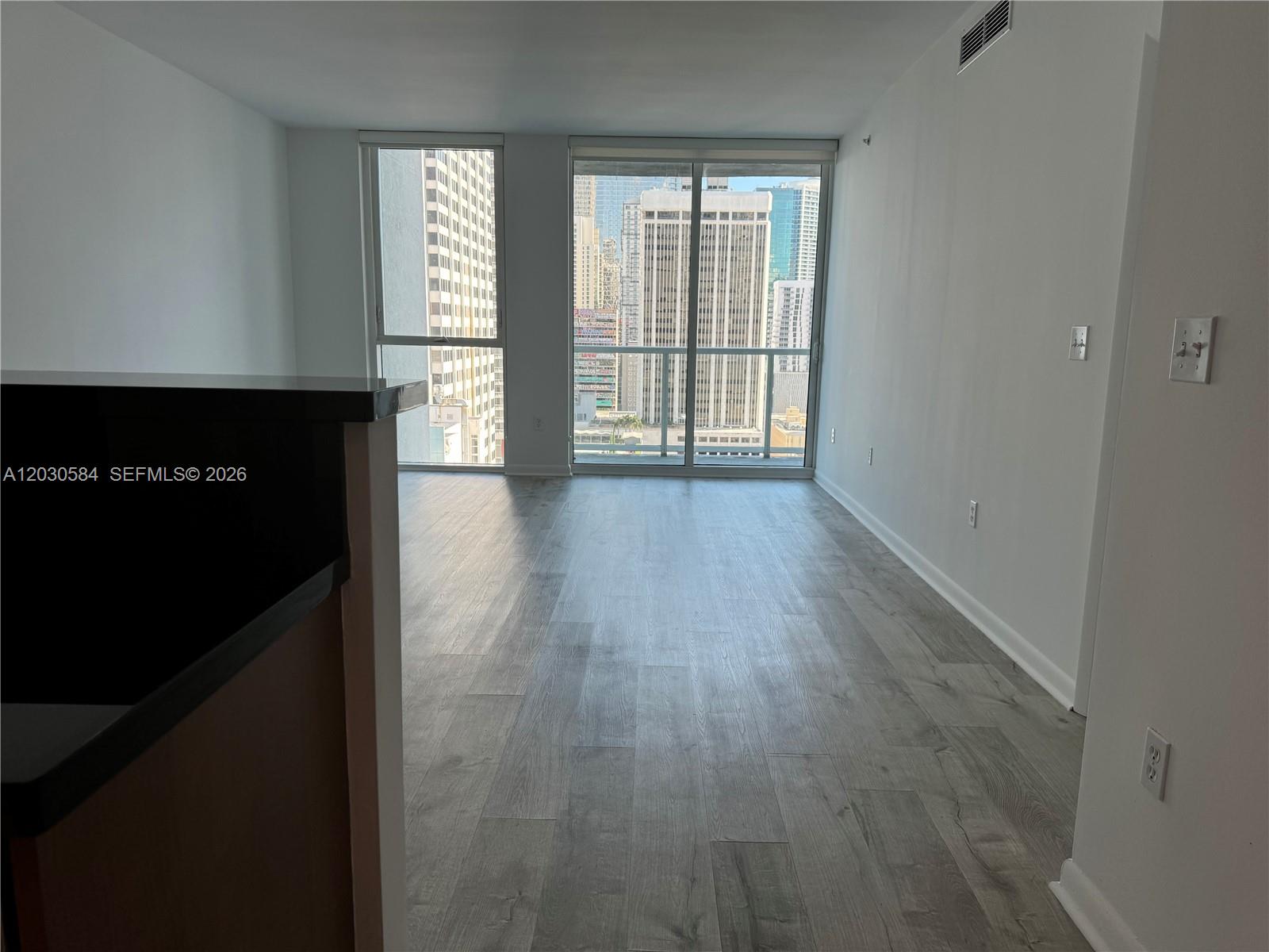 244 Biscayne Boulevard 2105 Property Photo 9