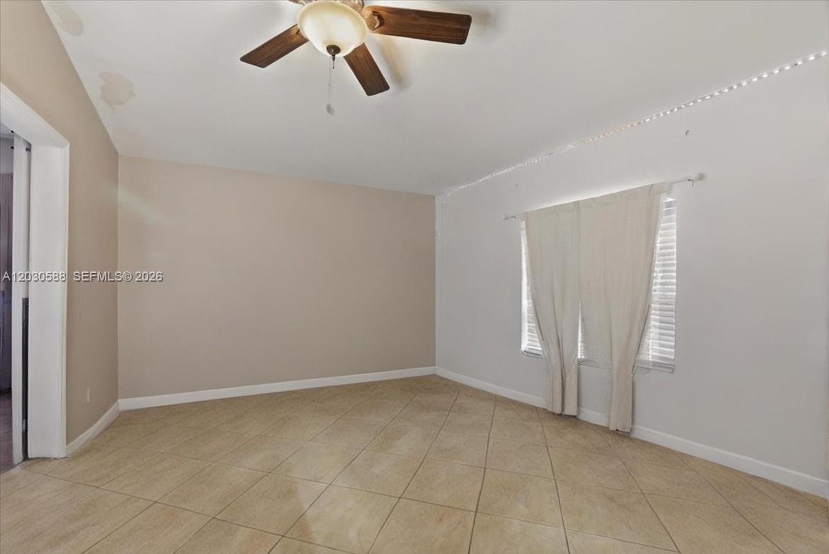 403 Sw 28th Place Property Photo 13