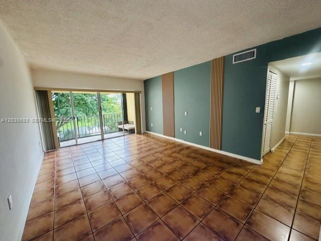 8775 Park Boulevard 309 Property Photo 2