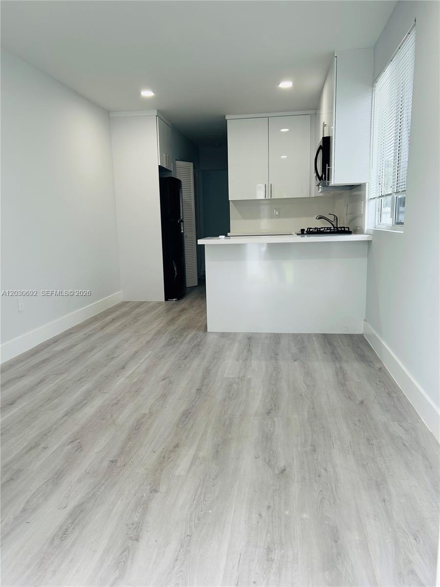 A12030692 Property Photo 2