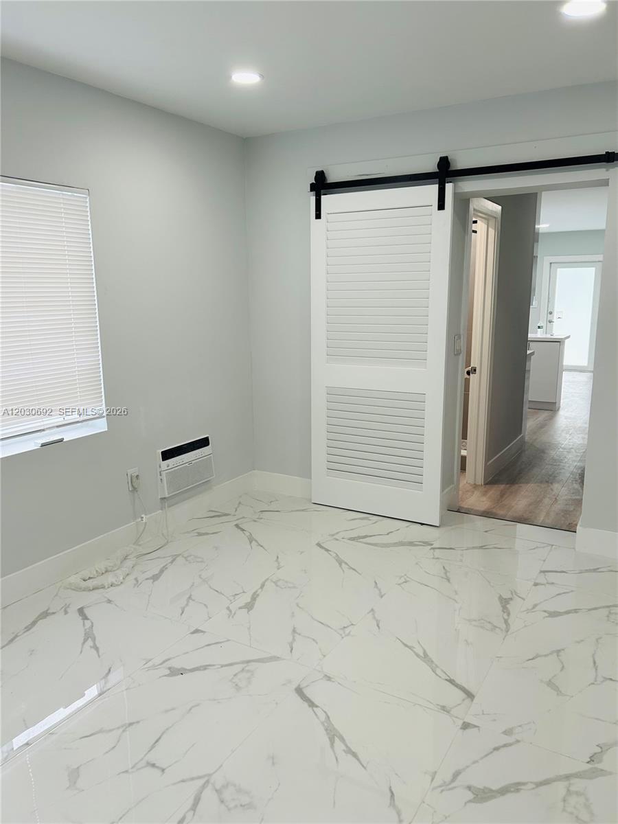 A12030692 Property Photo 5