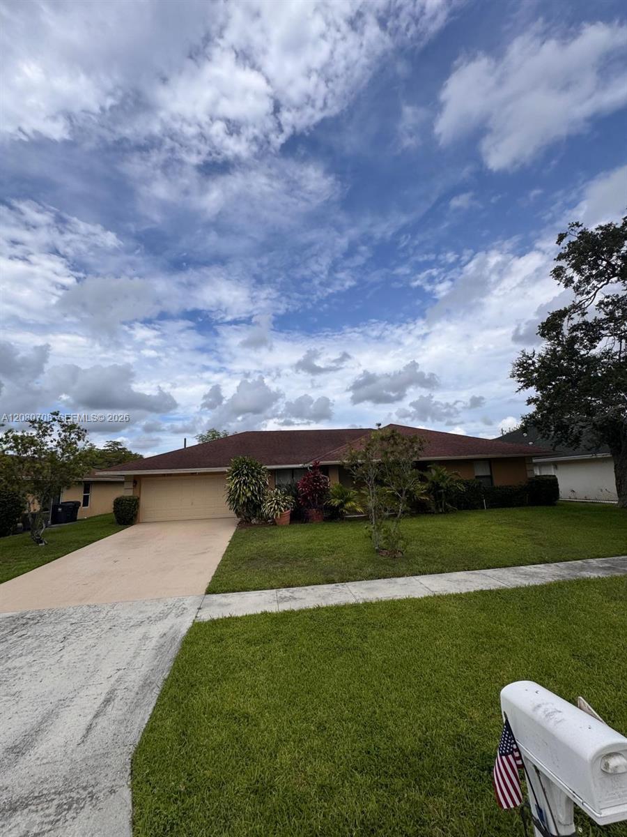 1800 Wisteria Street Property Photo 3