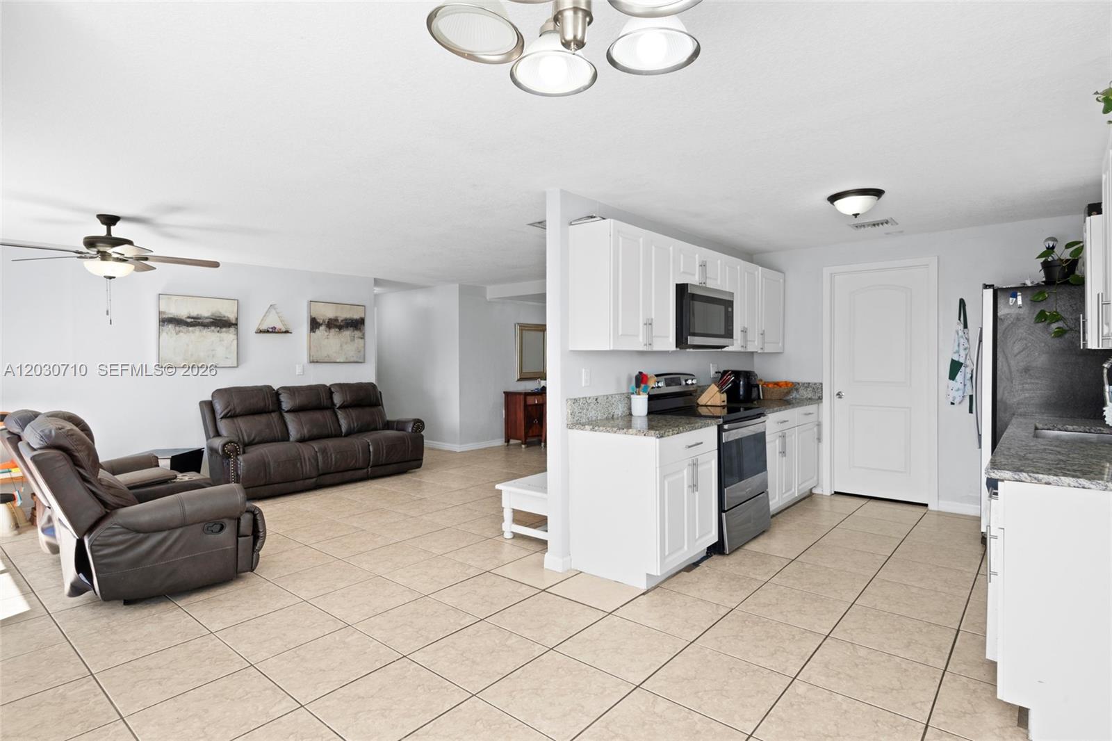 1526 Se Port St Lucie Boulevard Property Photo 12