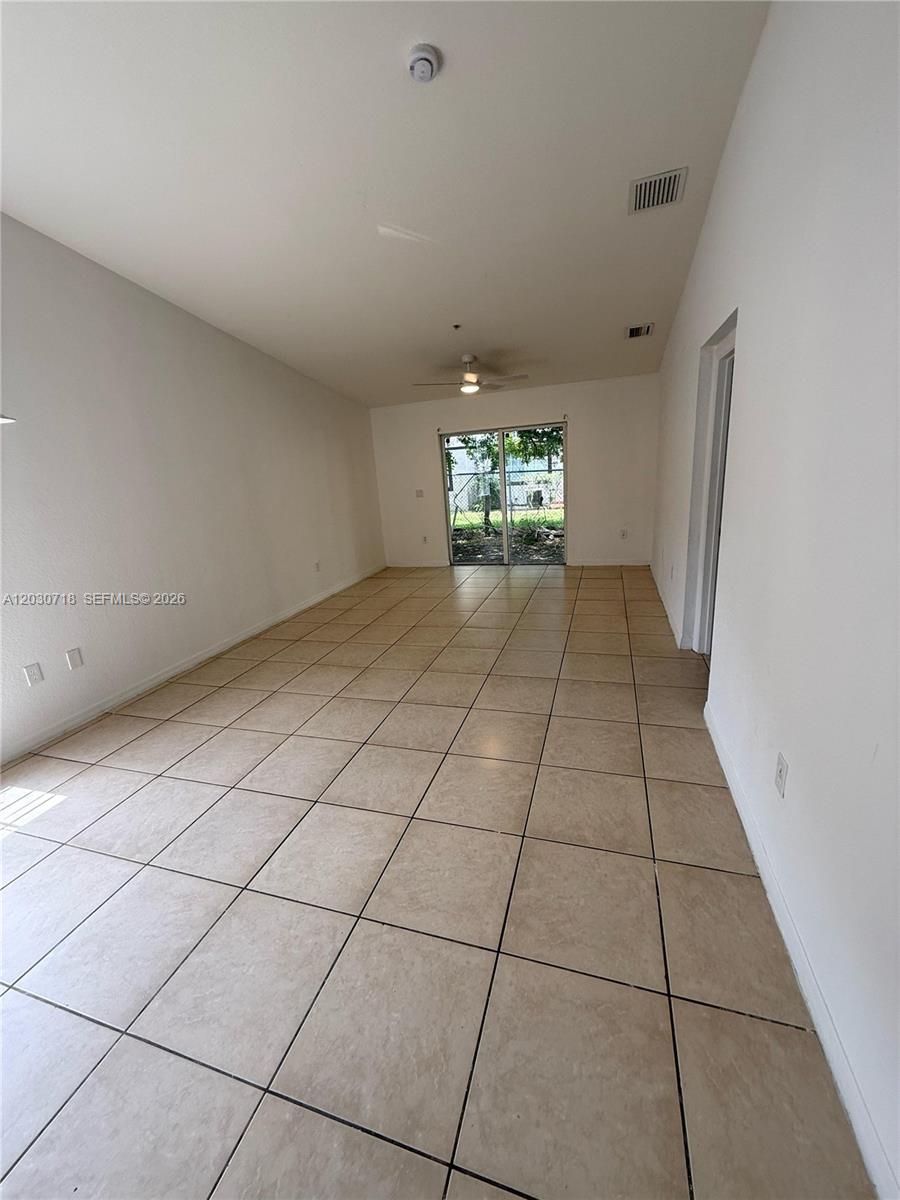 3826 Sw 48th Avenue 3826 Property Photo 4