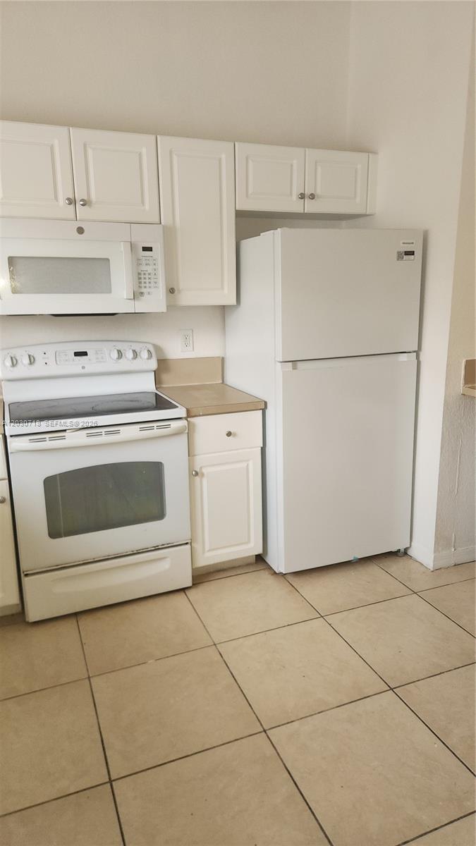 3826 Sw 48th Avenue 3826 Property Photo 5