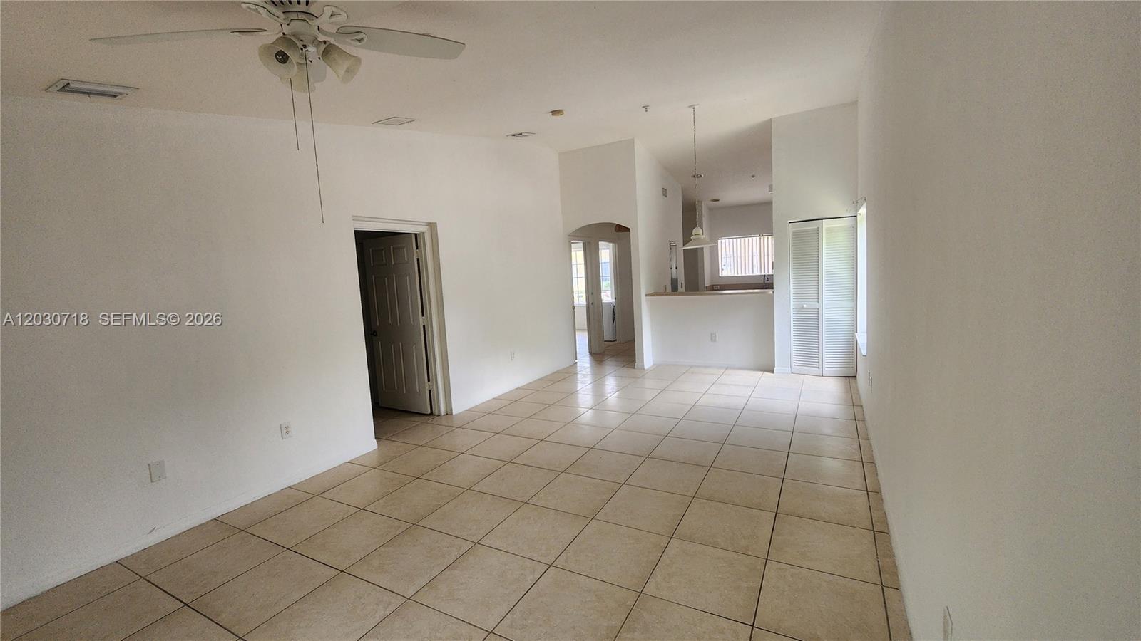 3826 Sw 48th Avenue 3826 Property Photo 10