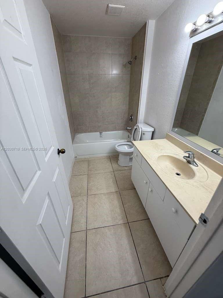 3826 Sw 48th Avenue 3826 Property Photo 19