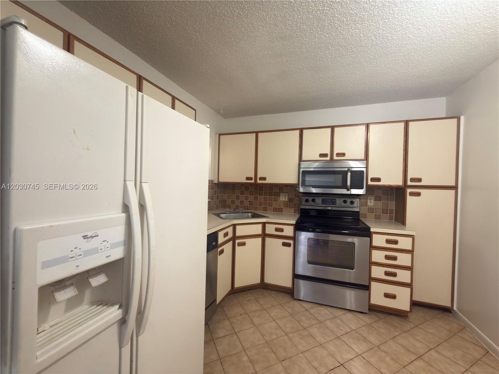 2526 N Carambola Circle N 1821 Property Photo 7