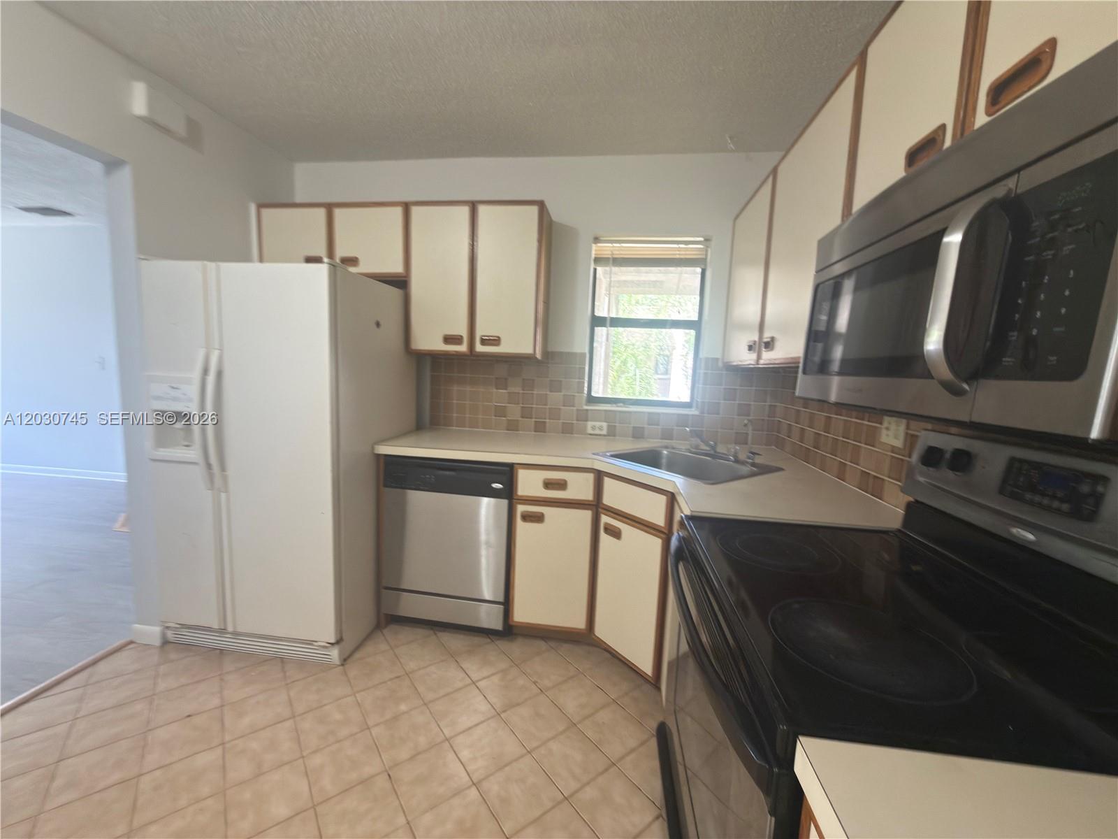 2526 N Carambola Circle N 1821 Property Photo 8