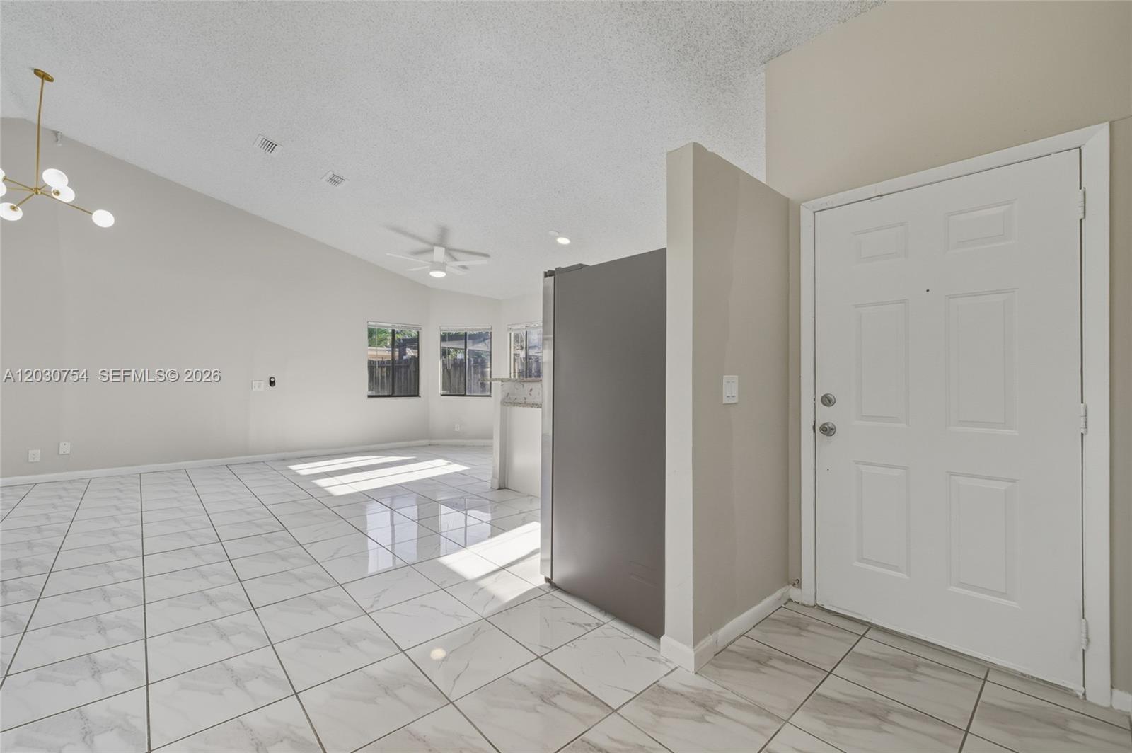 A12030754 Property Photo 9