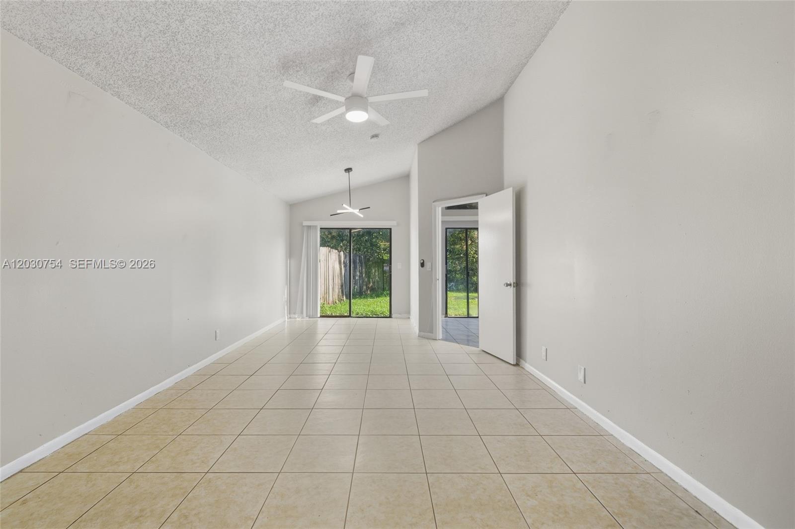 A12030754 Property Photo 20