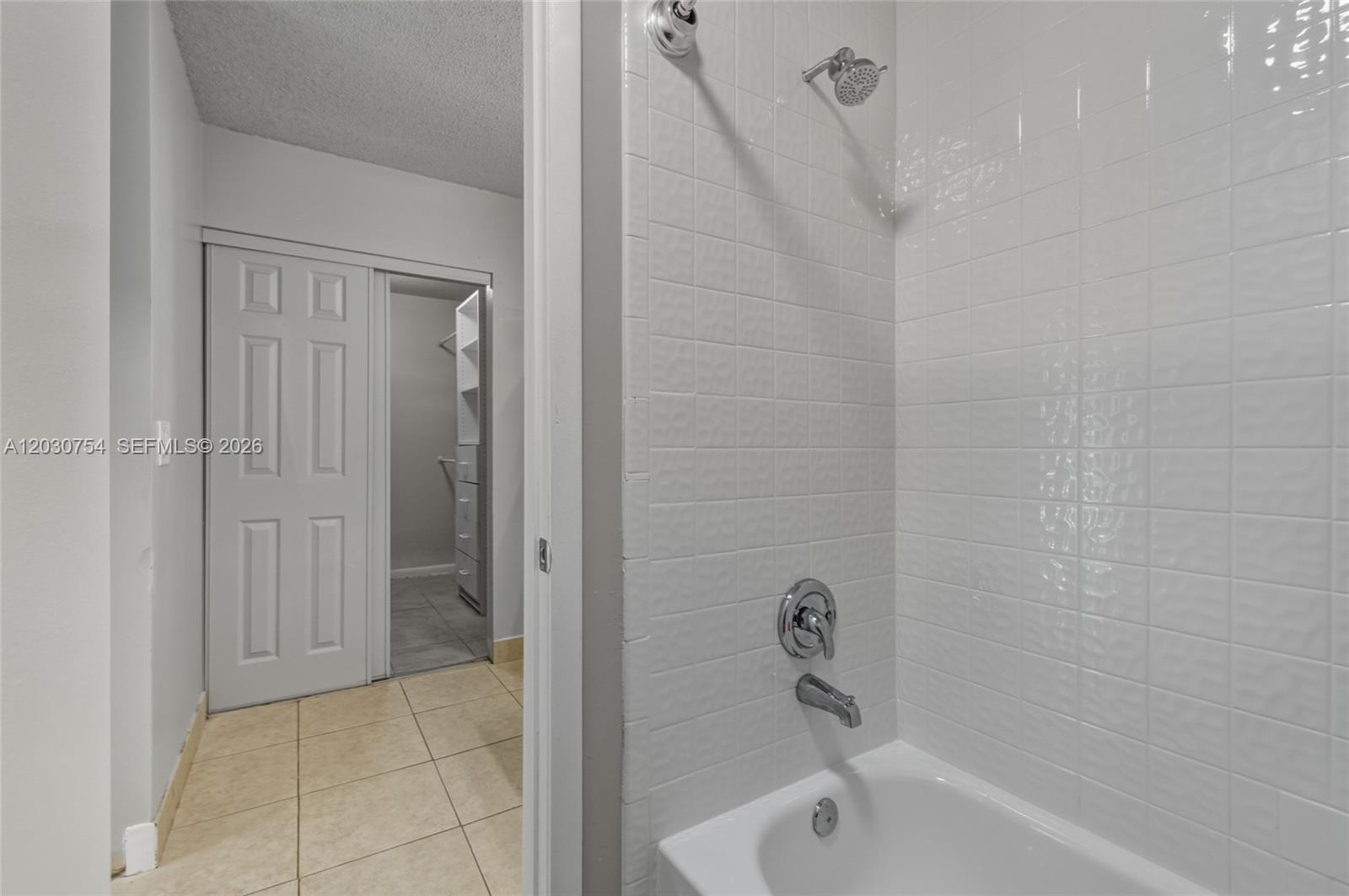 A12030754 Property Photo 22