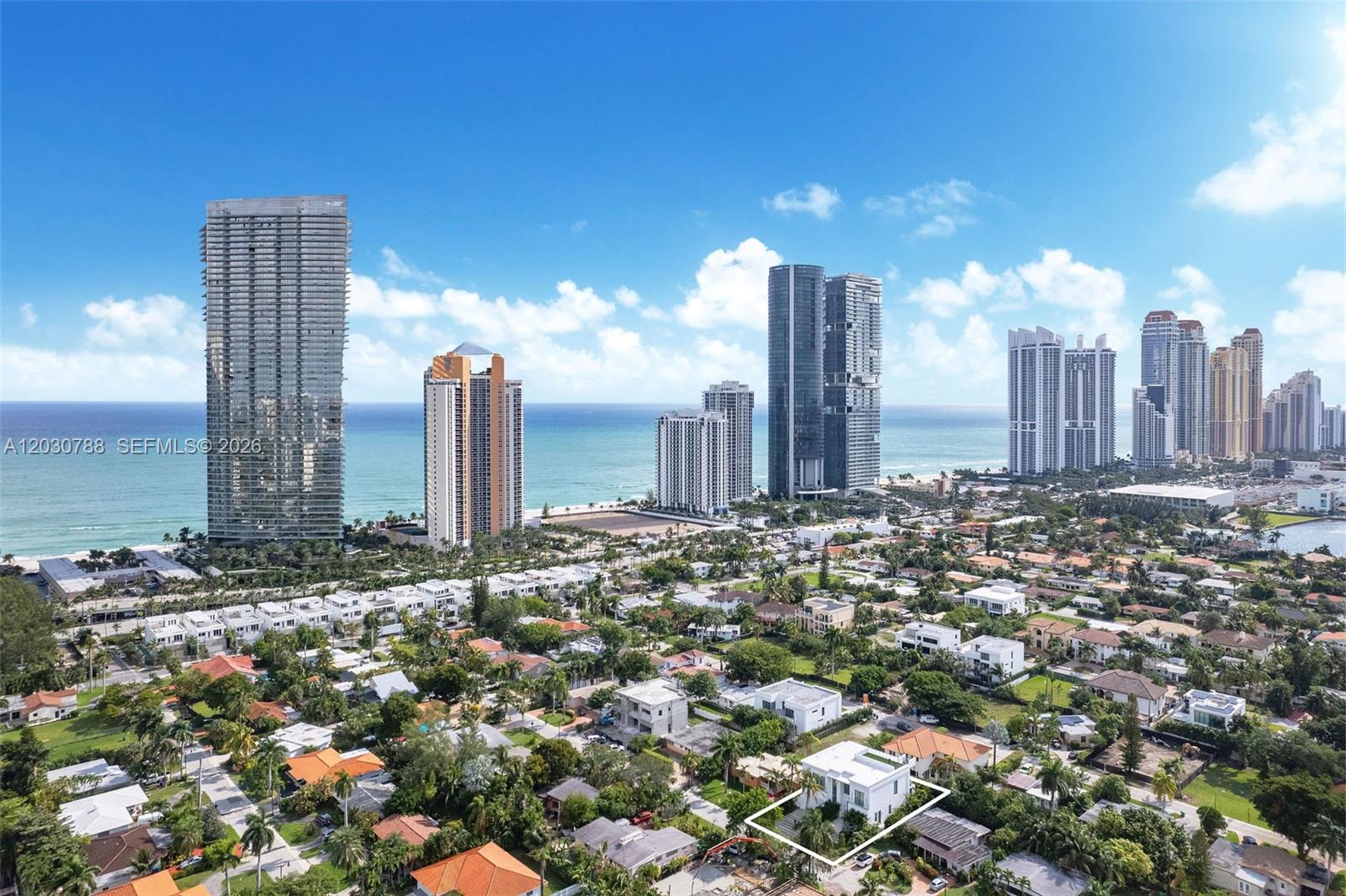 278 190th Street Property Photo 5