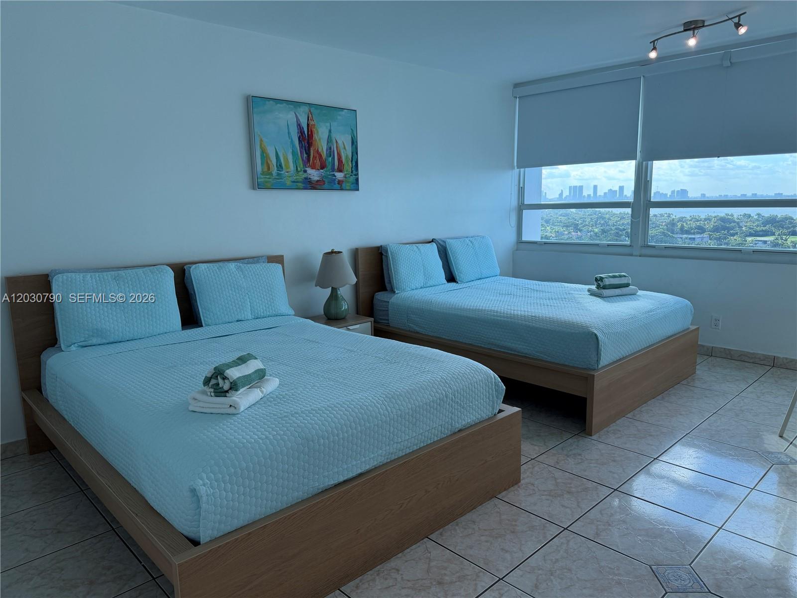 5445 Collins Avenue 1506 Property Photo 5