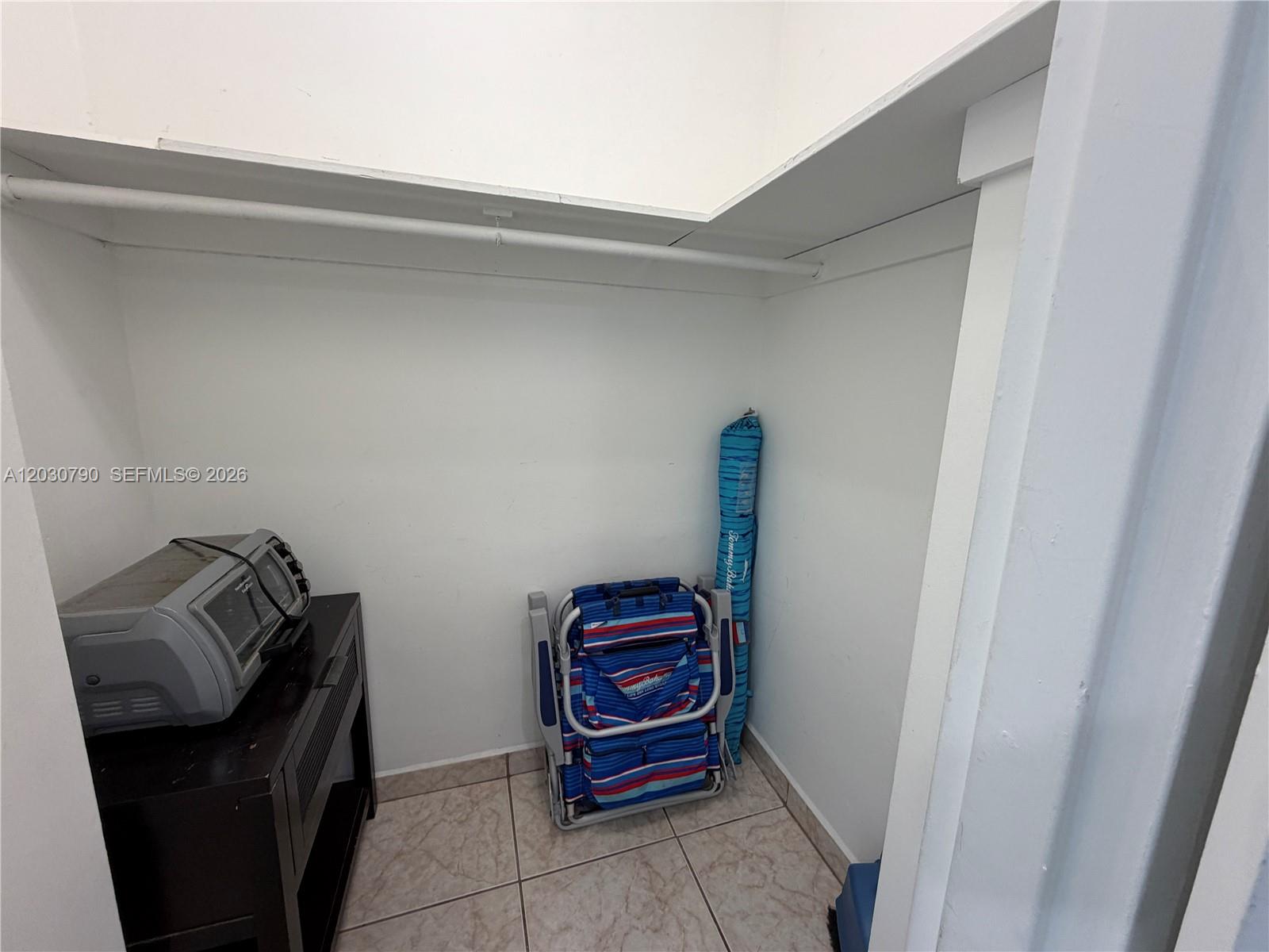5445 Collins Avenue 1506 Property Photo 8