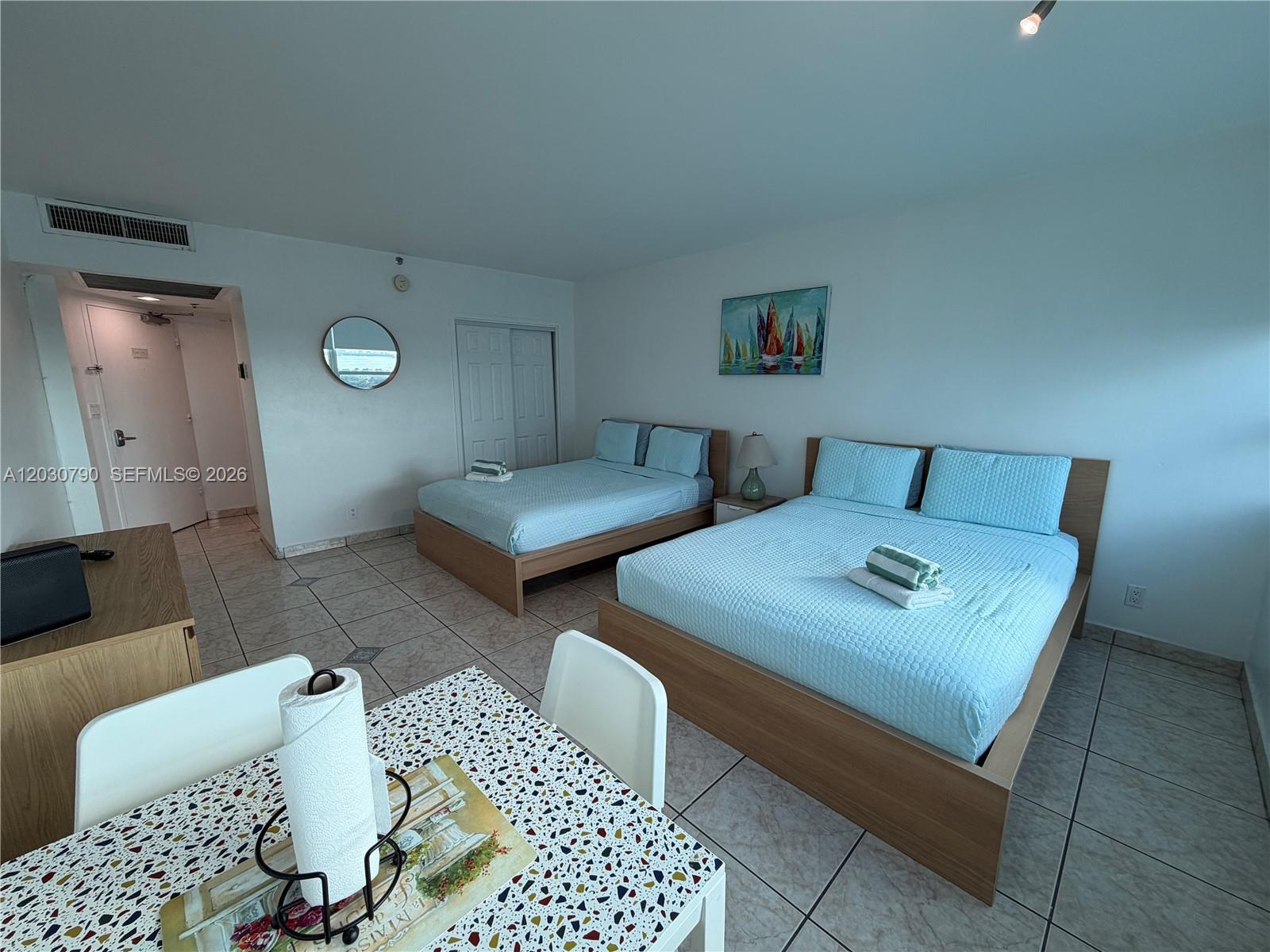 5445 Collins Avenue 1506 Property Photo 14