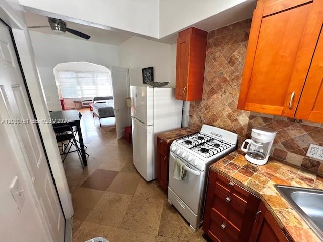 601 7th Street 4 Property Photo 11