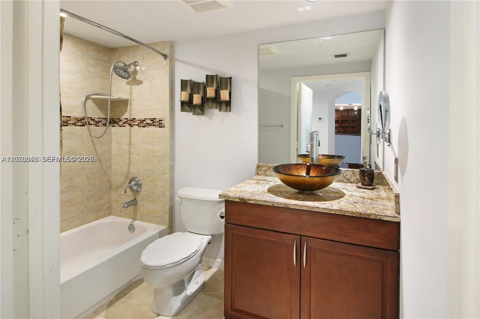 100 N Federal Highway 1219 Property Photo 10