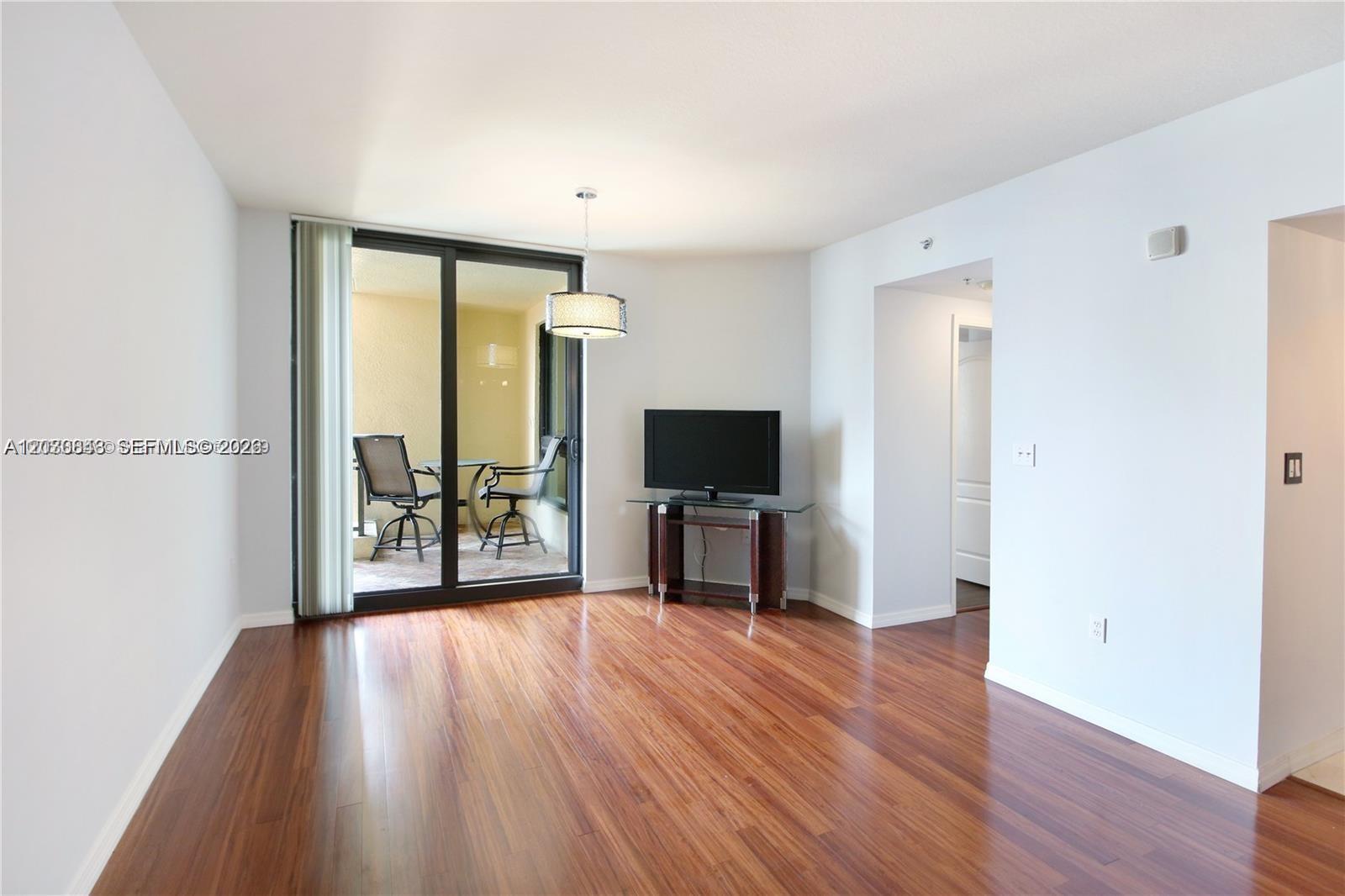 100 N Federal Highway 1219 Property Photo 20