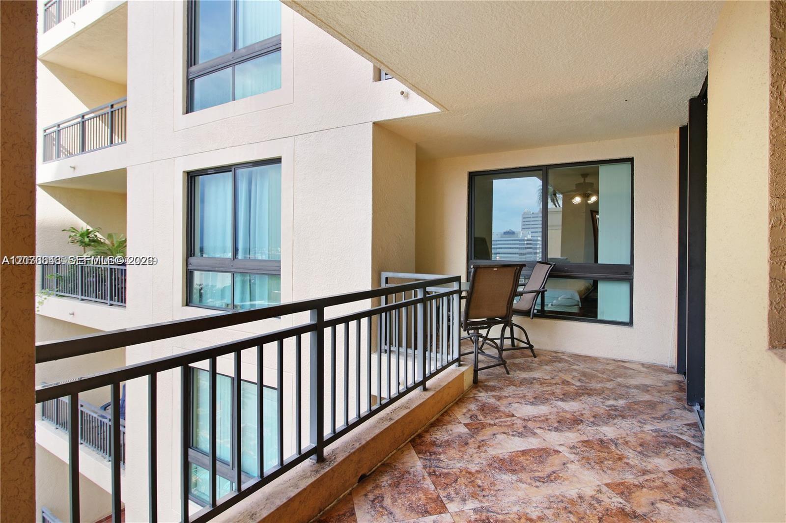 100 N Federal Highway 1219 Property Photo 21