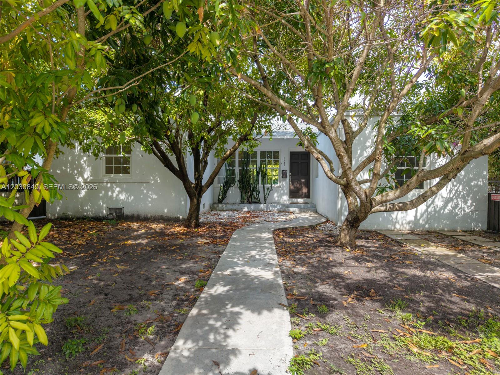 8942 Carlyle Avenue Property Photo 1