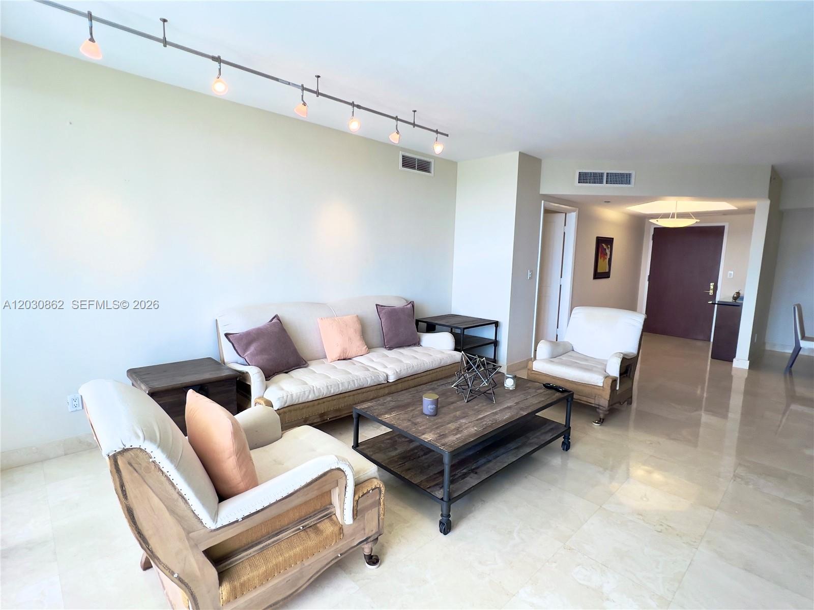 7000 Island Boulevard 2403 Property Photo 14