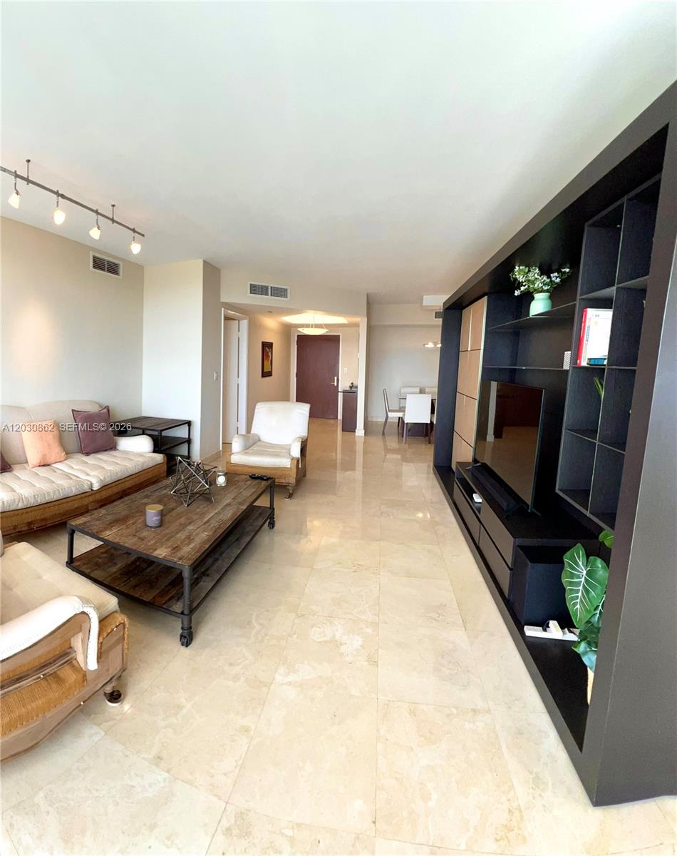 7000 Island Boulevard 2403 Property Photo 15