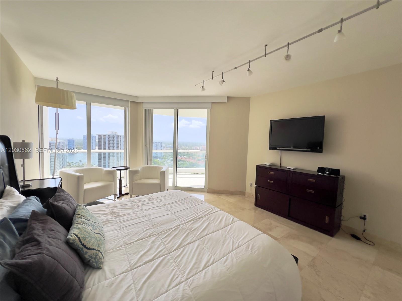 7000 Island Boulevard 2403 Property Photo 22
