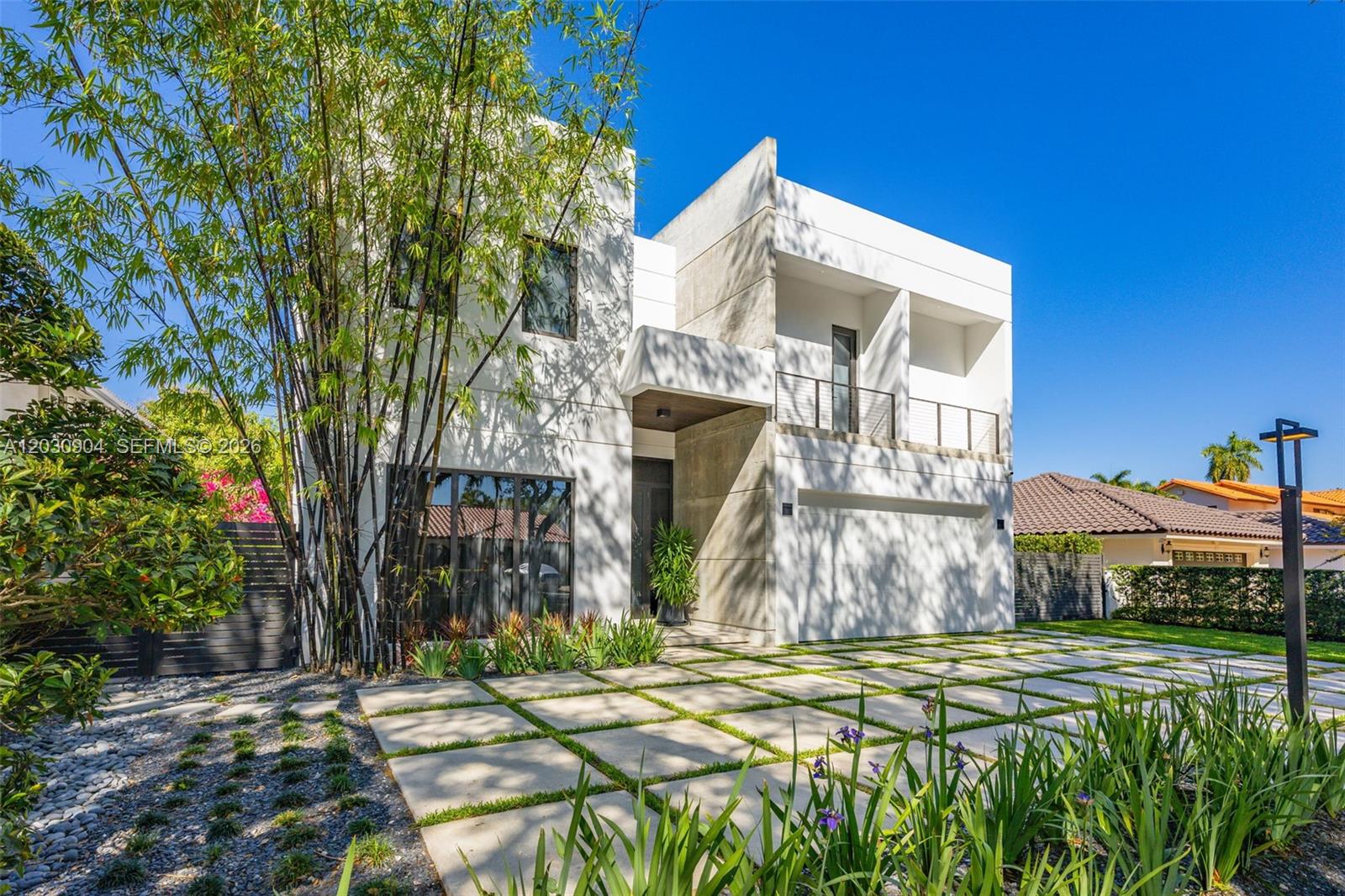 A12030904 Property Photo 3