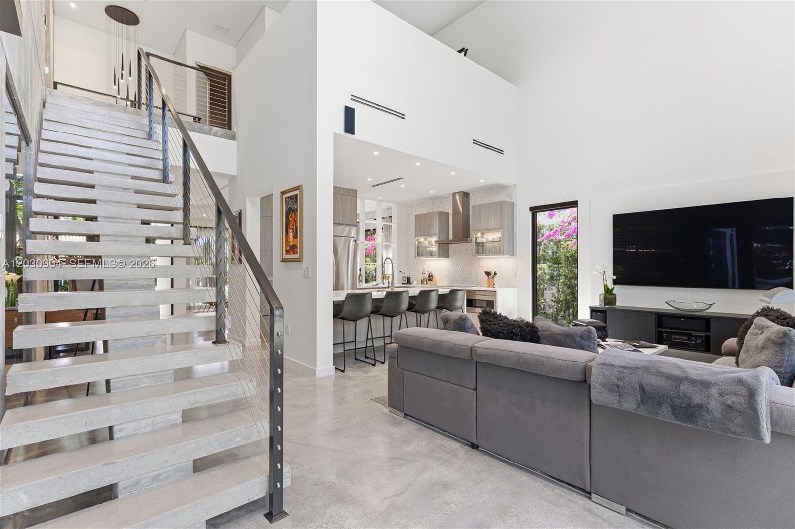 A12030904 Property Photo 36