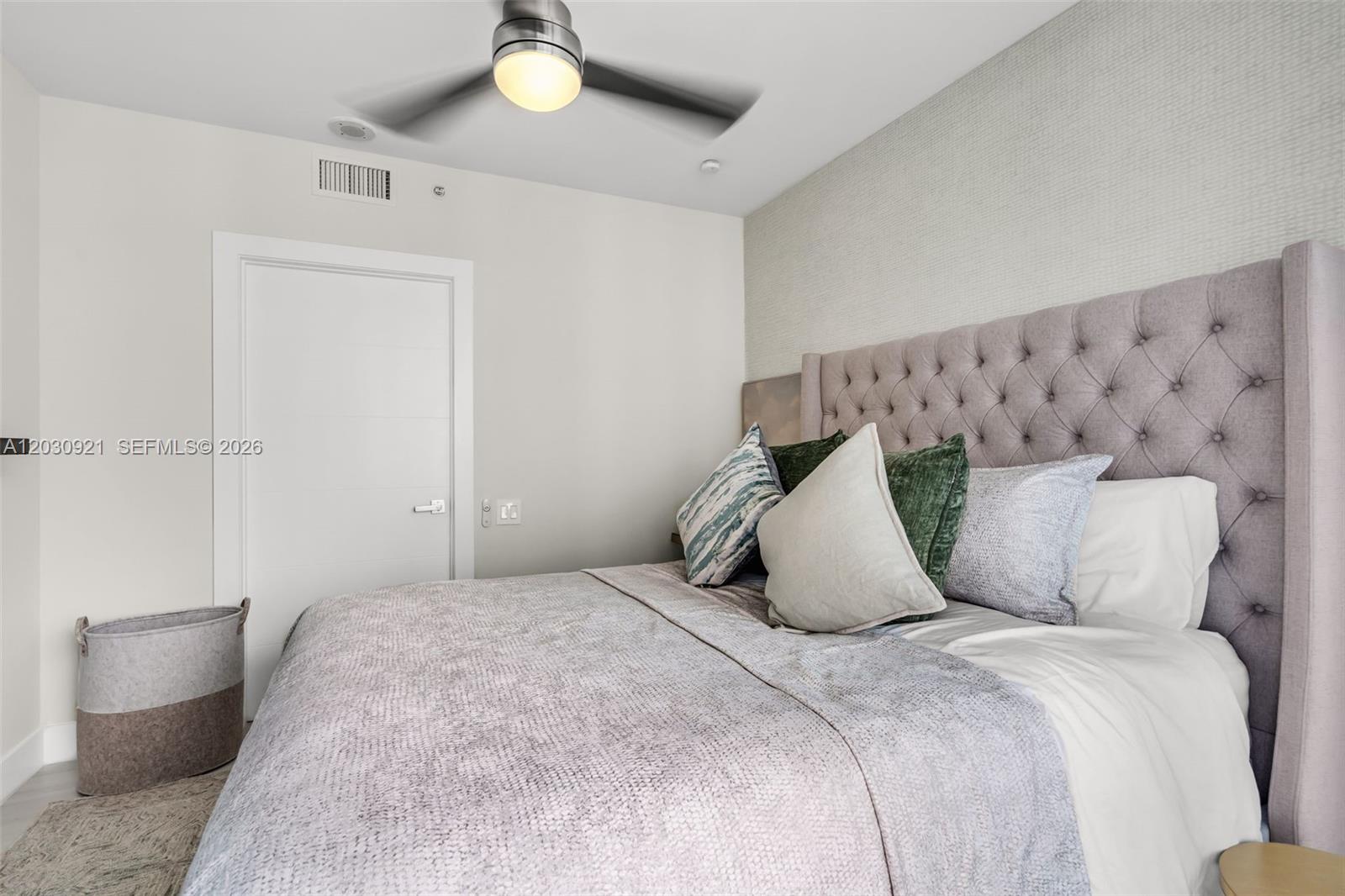 1500 Ocean Drive 707 Property Photo 15