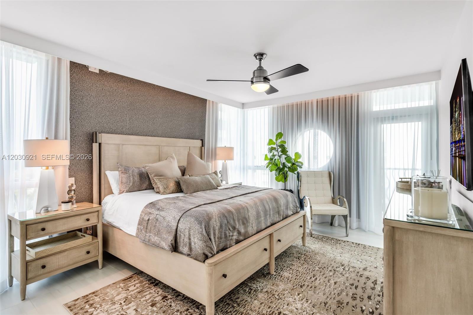 1500 Ocean Drive 707 Property Photo 18