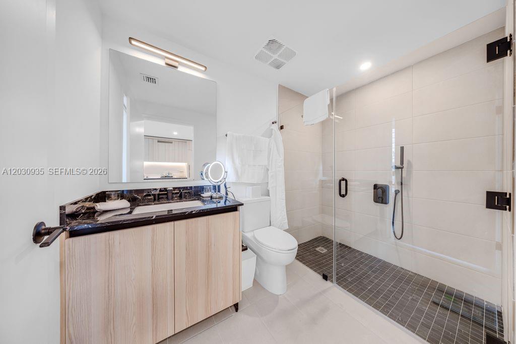225 N Miami Avenue 3507 Property Photo 17